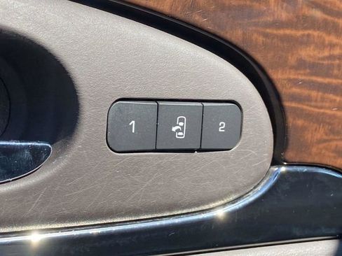 Used 2014 Buick Enclave Leather image 23