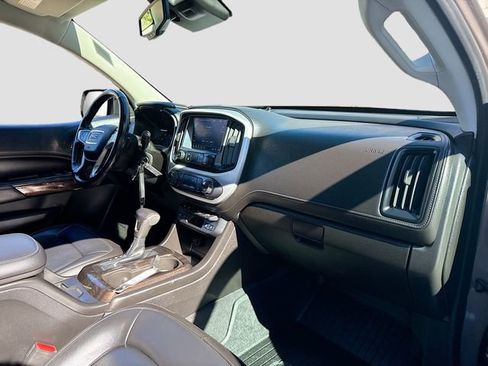 Used 2019 GMC Canyon SLT w/ Driver Alert Package image 29