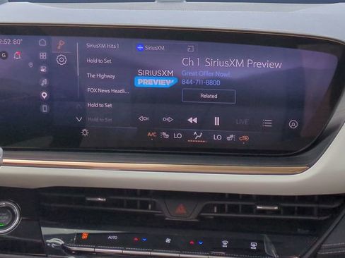 Used 2025 Buick Envision Avenir AWD/4WD image 20
