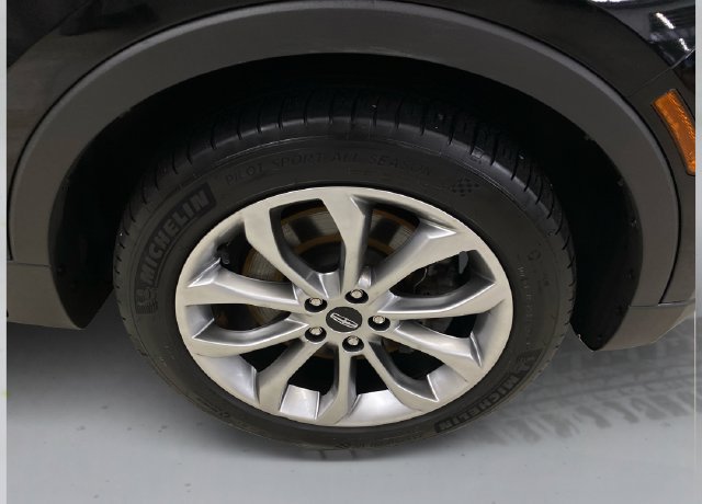 Used 2019 Lincoln MKC Select w/ Select Plus Package AWD/4WD image 17