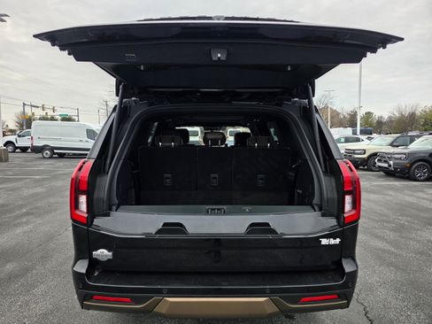 Used 2025 Ford Expedition King Ranch image 7