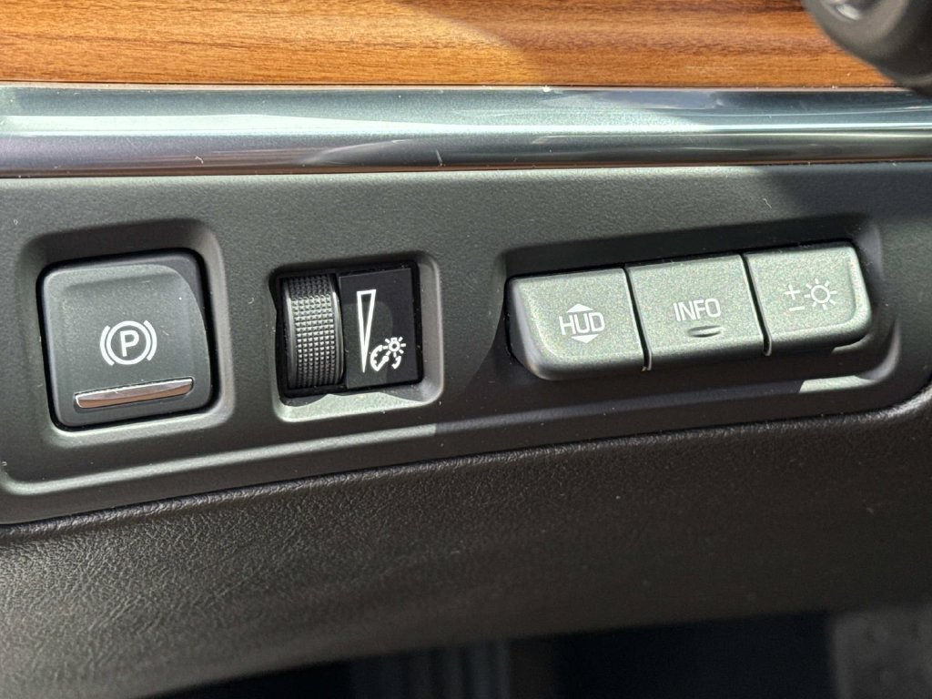 Used 2021 Cadillac XT5 Premium Luxury FWD image 23