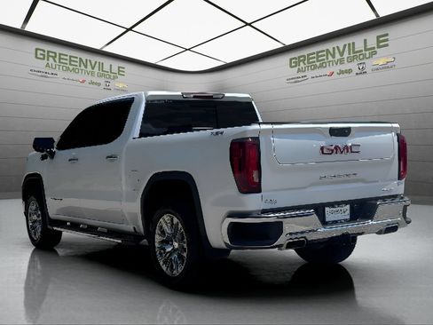 Used 2024 GMC Sierra 1500 SLT w/ SLT Premium Plus Package AWD/4WD image 3