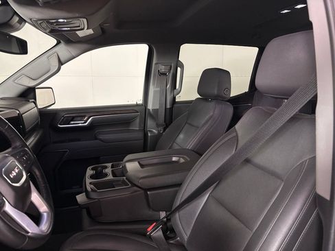 Used 2025 GMC Sierra 1500 SLT RWD image 16