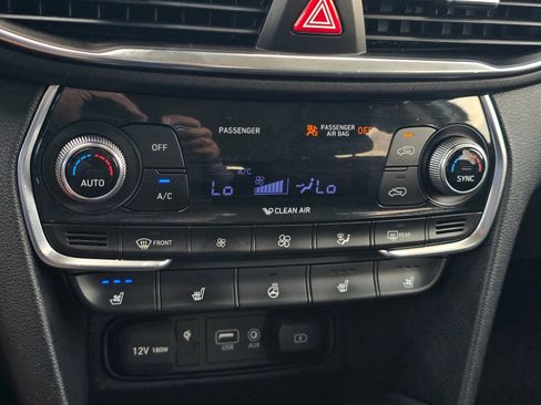 Used 2019 Hyundai Santa Fe FWD w/ Cargo Package image 18