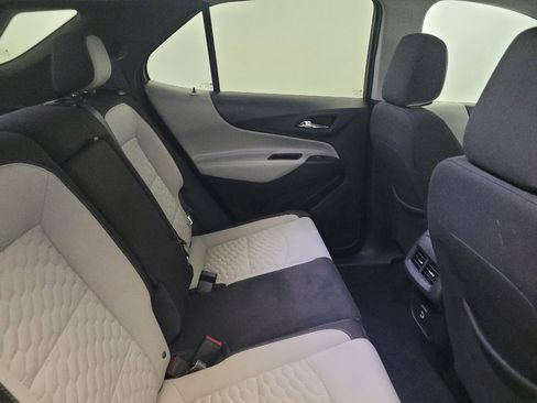 Used 2021 Chevrolet Equinox LS w/ LS Convenience Package image 19