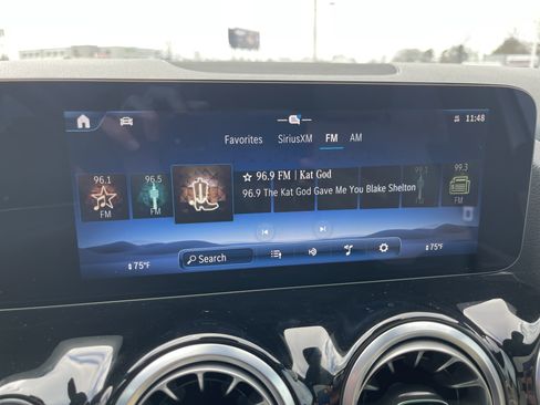 Certified 2025 Mercedes-Benz GLA 250 image 23