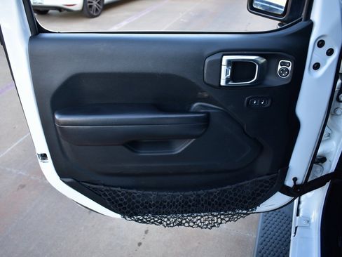 Used 2021 Jeep Wrangler Sport S image 15