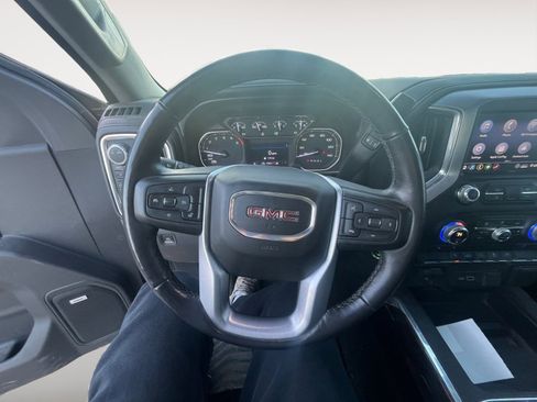 Used 2020 GMC Sierra 1500 Elevation w/ Elevation Value Package image 12