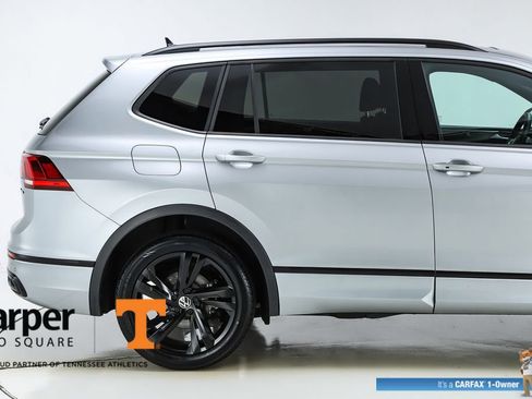 Used 2023 Volkswagen Tiguan SE R-Line AWD/4WD image 11
