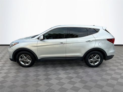 Used 2018 Hyundai Santa Fe Sport image 5