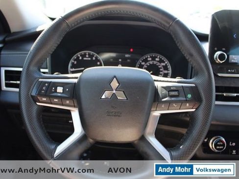 Used 2023 Mitsubishi Outlander SE AWD/4WD image 24