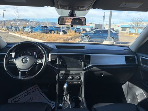 Used 2018 Volkswagen Atlas SE image 12