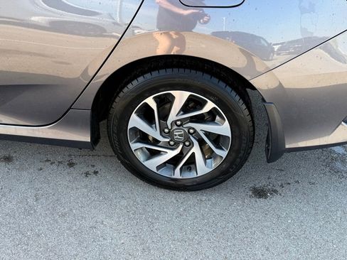 Used 2016 Honda Civic EX image 24