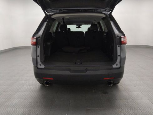 Used 2020 Chevrolet Traverse LT FWD image 29