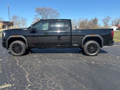 New 2026 GMC Sierra 2500 AT4 image 7