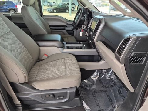 Used 2019 Ford F150 XLT w/ Equipment Group 302A Luxury AWD/4WD image 20