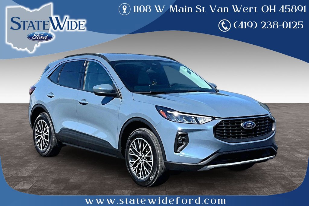 Used 2024 Ford Escape SE FWD image 1