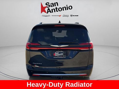 New 2026 Chrysler Pacifica Pinnacle w/ Trailer Tow Group image 7