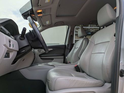 Used 2022 Honda Pilot Special Edition image 2