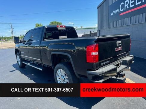 Used 2019 GMC Sierra 2500 Denali w/ Duramax Plus Package AWD/4WD image 3