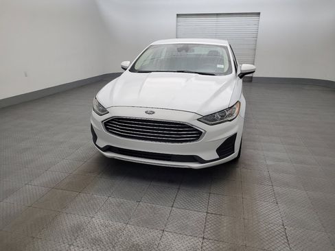 Used 2019 Ford Fusion SE FWD image 15