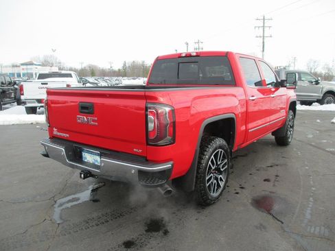 Used 2018 GMC Sierra 1500 SLT image 3
