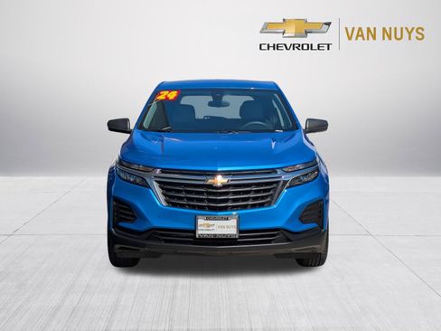 Used 2024 Chevrolet Equinox LS FWD image 2