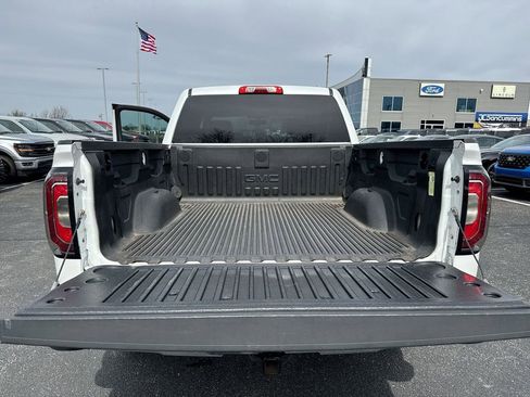 Used 2016 GMC Sierra 1500 SLT w/ Suspension Package, Off-Road image 25