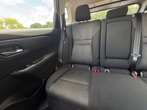 Used 2025 Nissan Rogue SV FWD image 41