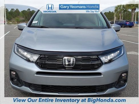 New 2026 Honda Odyssey Touring image 11