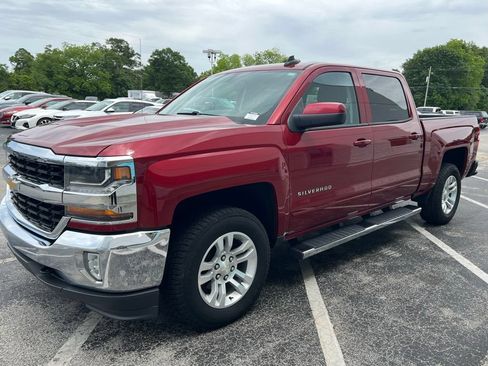 Used 2018 Chevrolet Silverado 1500 LT w/ All Star Edition AWD/4WD image 18