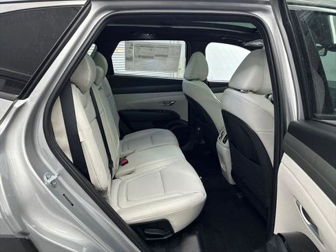 New 2026 Hyundai Tucson Limited FWD image 17