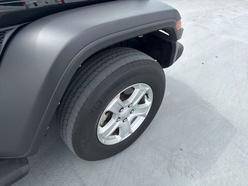 Used 2022 Jeep Wrangler Unlimited Sport S image 9