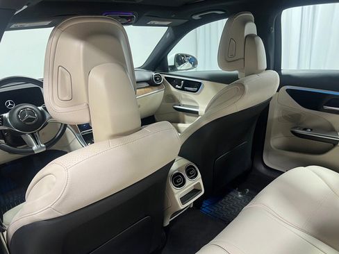 Used 2023 Mercedes-Benz C 300 4MATIC Sedan image 26