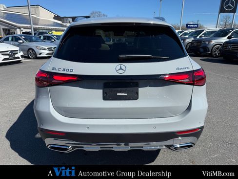 New 2026 Mercedes-Benz GLC 300 4MATIC image 7