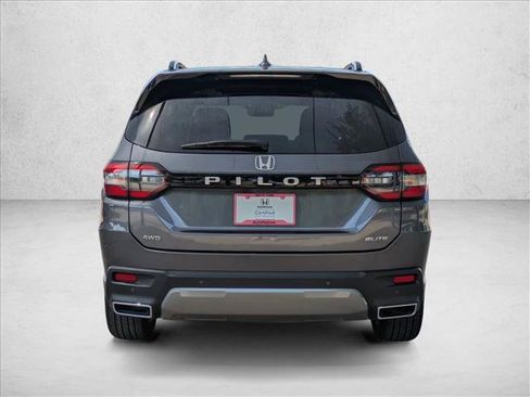 Certified 2026 Honda Pilot Elite image 7