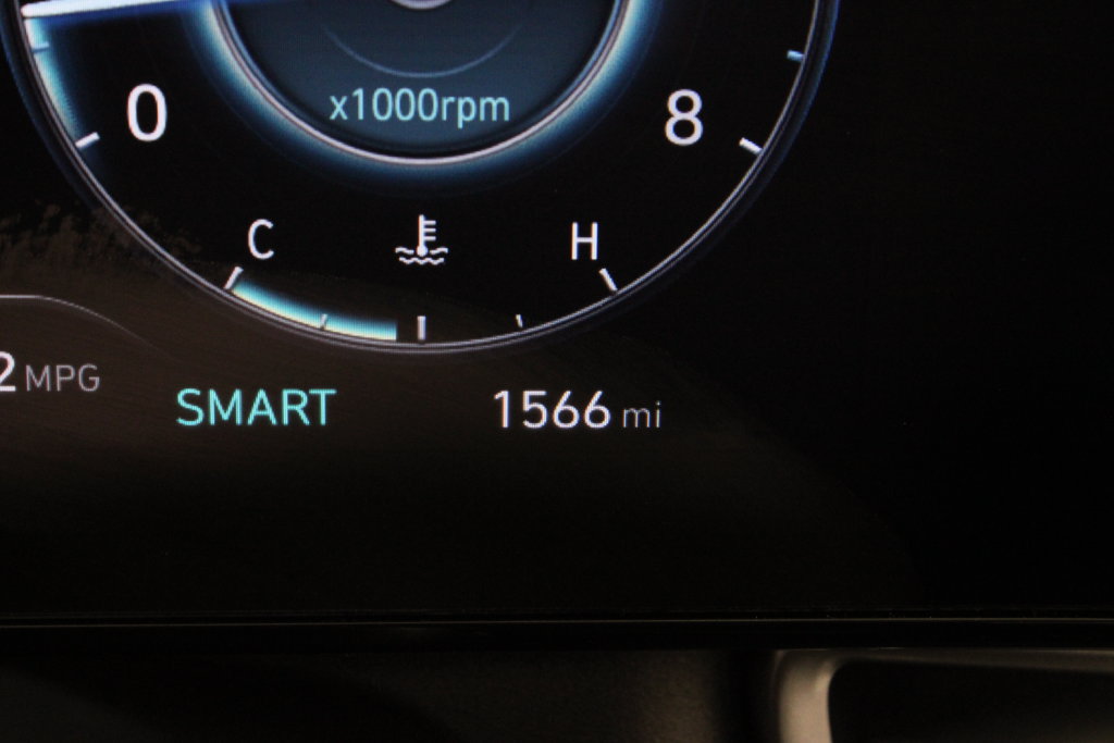 Certified 2026 Hyundai Elantra Limited FWD image 30