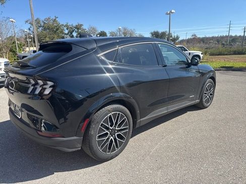 Used 2025 Ford Mustang Mach-E Premium image 4