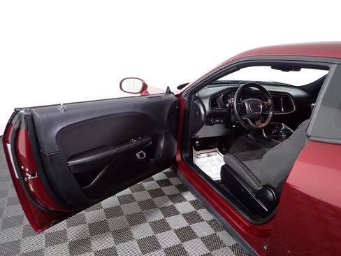 Used 2017 Dodge Challenger R/T RWD image 17