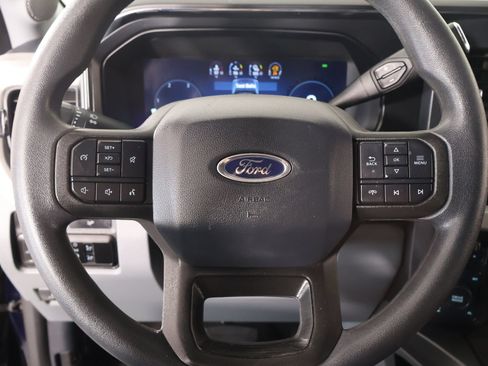 Used 2024 Ford F250 XLT w/ Black Appearance Package AWD/4WD image 3