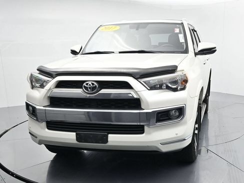 Used 2017 Toyota 4Runner Limited AWD/4WD image 3
