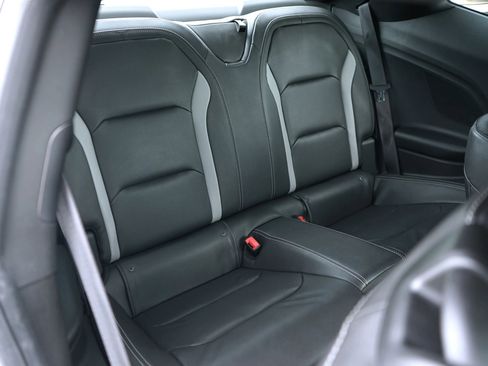 Used 2018 Chevrolet Camaro SS image 33