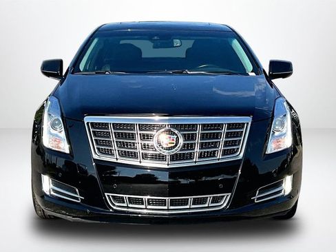 Used 2013 Cadillac XTS Luxury w/ Driver Awareness Package FWD image 2