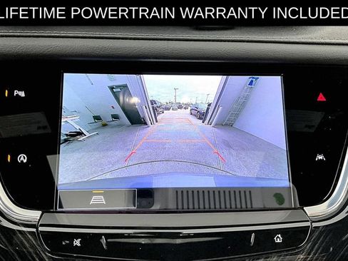 Used 2025 Cadillac XT6 Premium Luxury FWD image 30