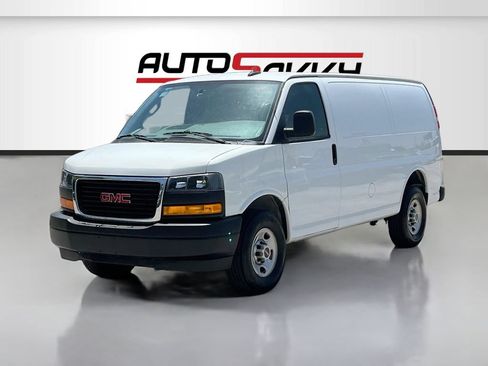 Used 2023 GMC Savana 2500 w/ Driver Convenience Package RWD image 3