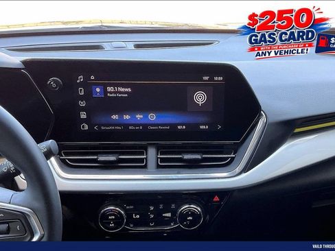 Used 2025 Chevrolet Trax LT w/ Driver Confidence Package FWD image 6