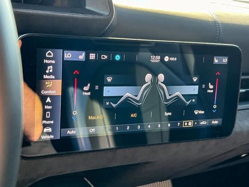 Used 2022 Maserati MC20 Coupe image 31