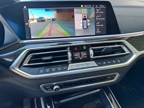 Used 2019 BMW X7 xDrive40i w/ Premium Package AWD/4WD image 24