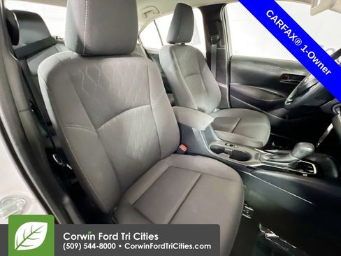 Used 2024 Toyota Corolla LE image 18